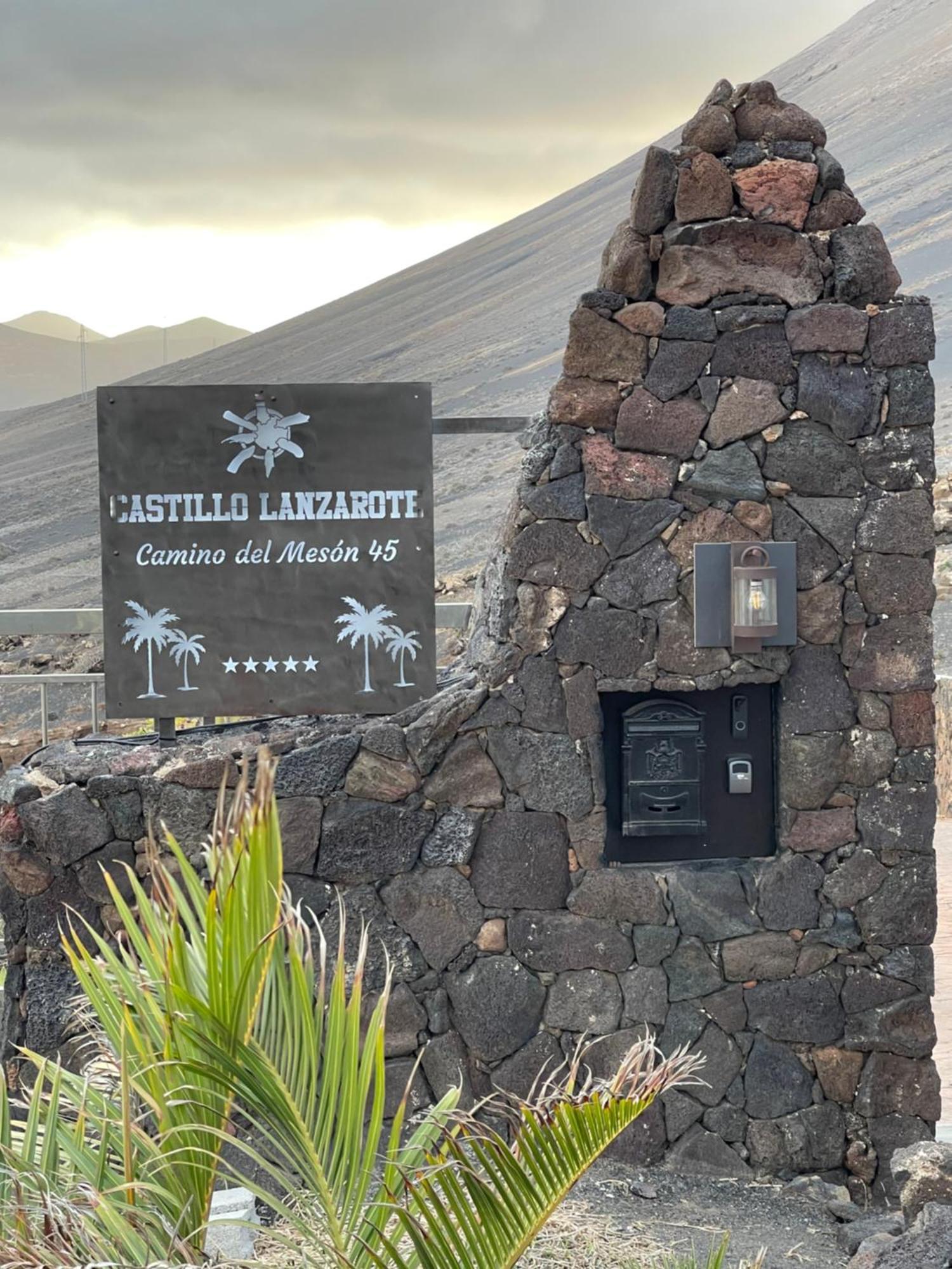 Castillo Lanzarote Villa Winni - Luxury Villa - Pet Friendly With Heated Pool La Asomada  Exterior photo