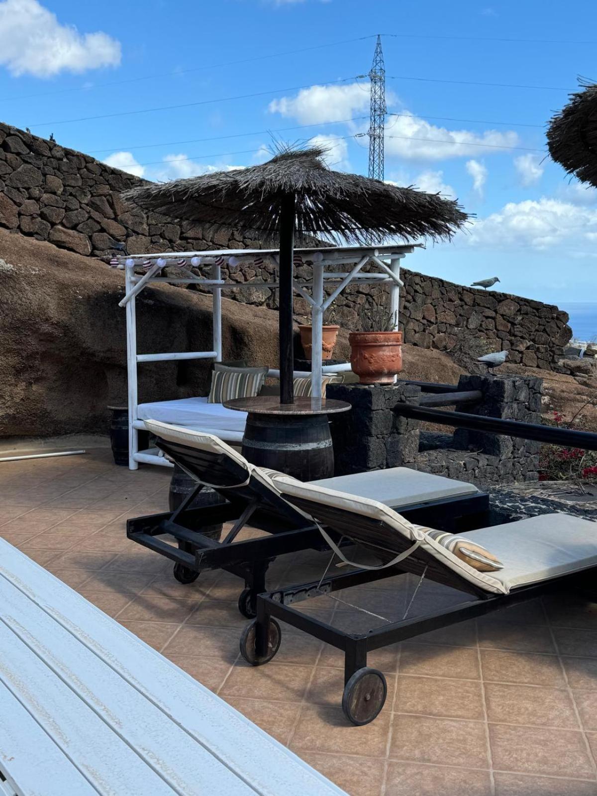 Castillo Lanzarote Villa Winni - Luxury Villa - Pet Friendly With Heated Pool La Asomada  Exterior photo