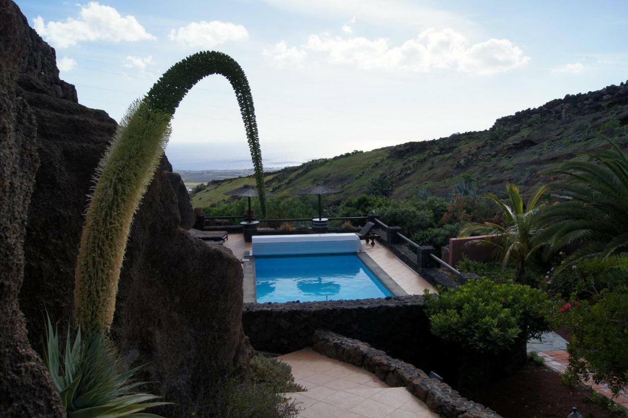 Castillo Lanzarote Villa Winni - Luxury Villa - Pet Friendly With Heated Pool La Asomada  Exterior photo